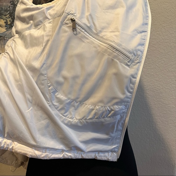 Patagonia Down Puffer Vest - Picture 3 of 4